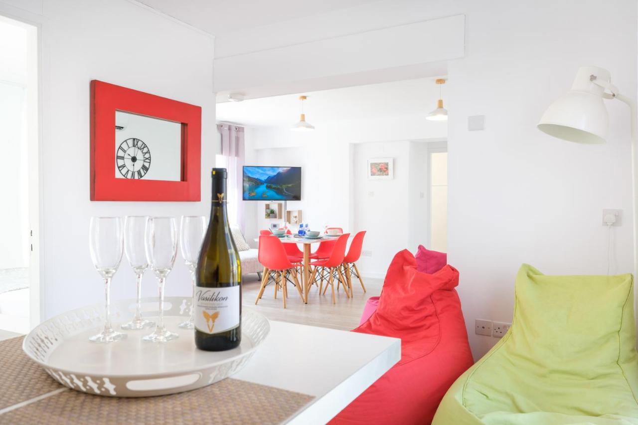 Seaview 3 Bedroom Kings Road Penthouse Paphos Exteriör bild