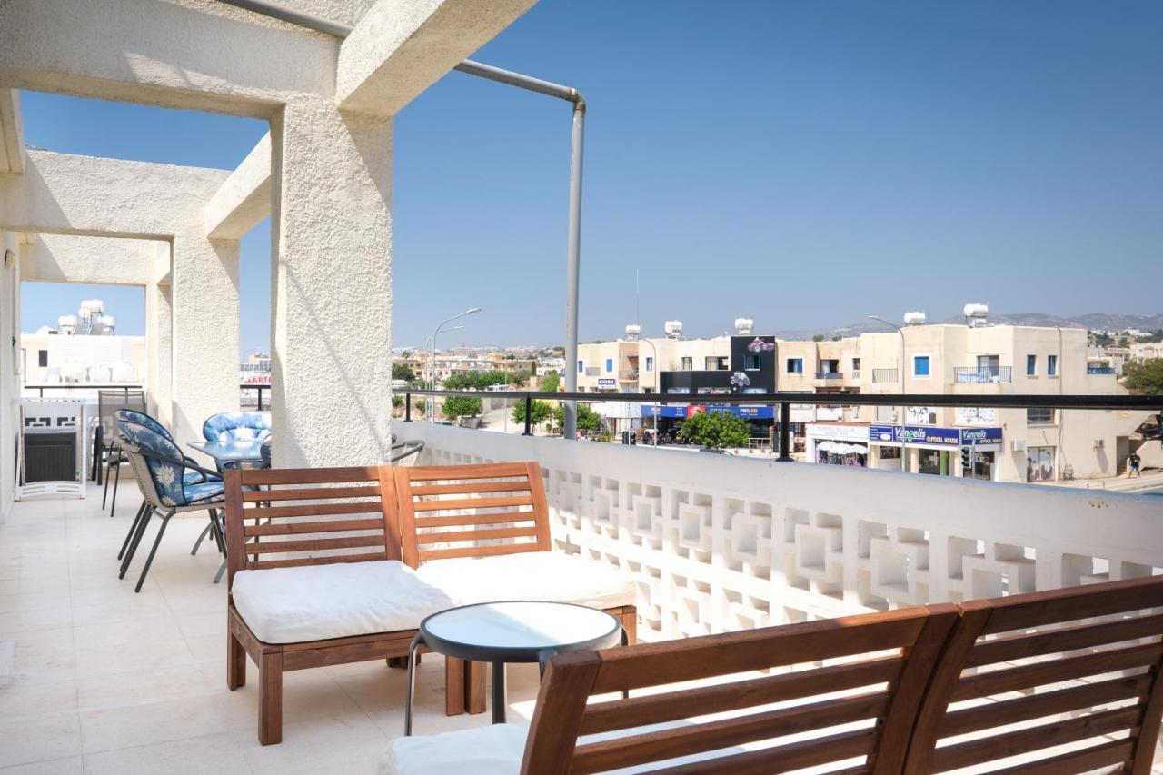 Seaview 3 Bedroom Kings Road Penthouse Paphos Exteriör bild