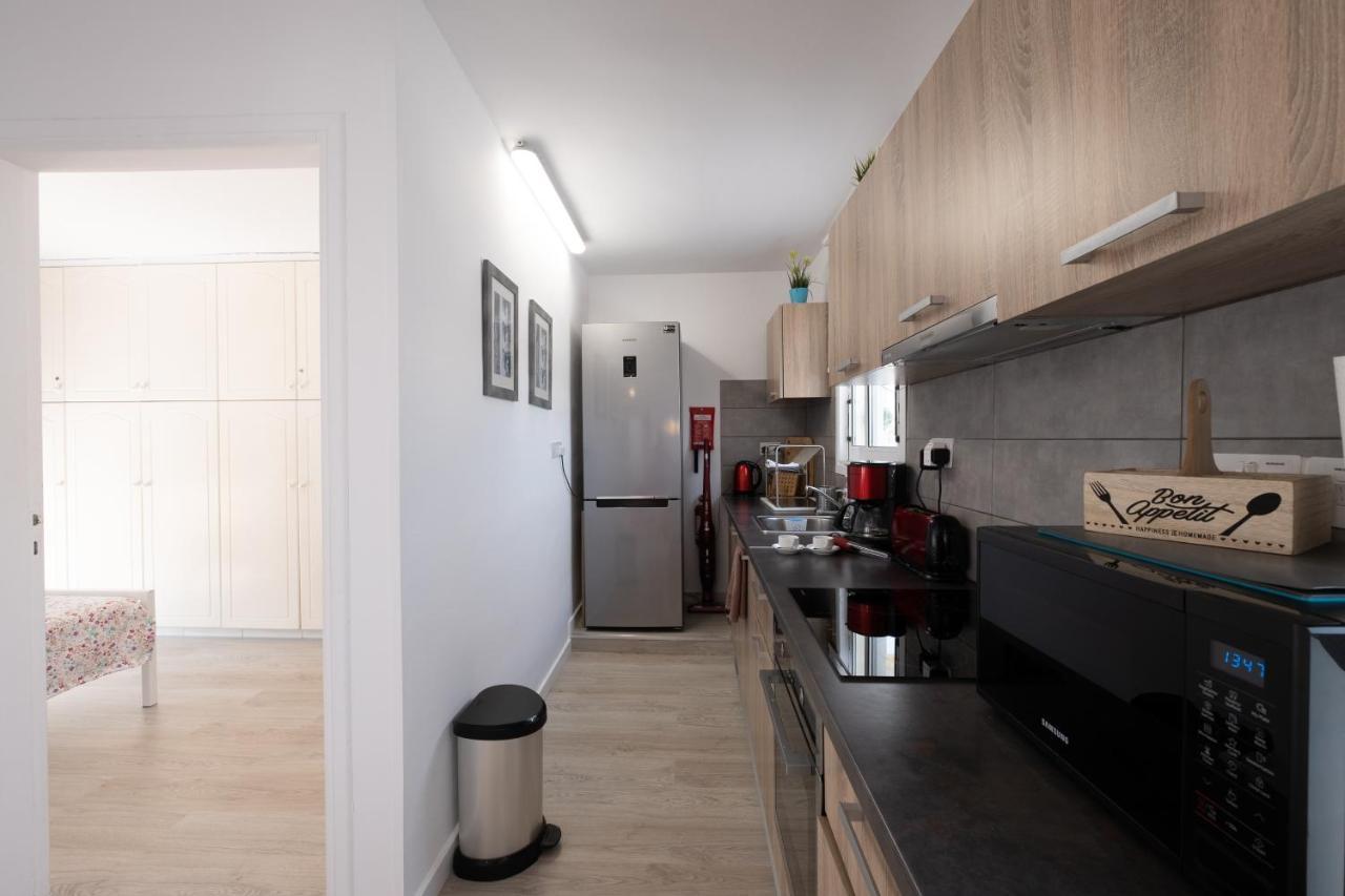 Seaview 3 Bedroom Kings Road Penthouse Paphos Exteriör bild