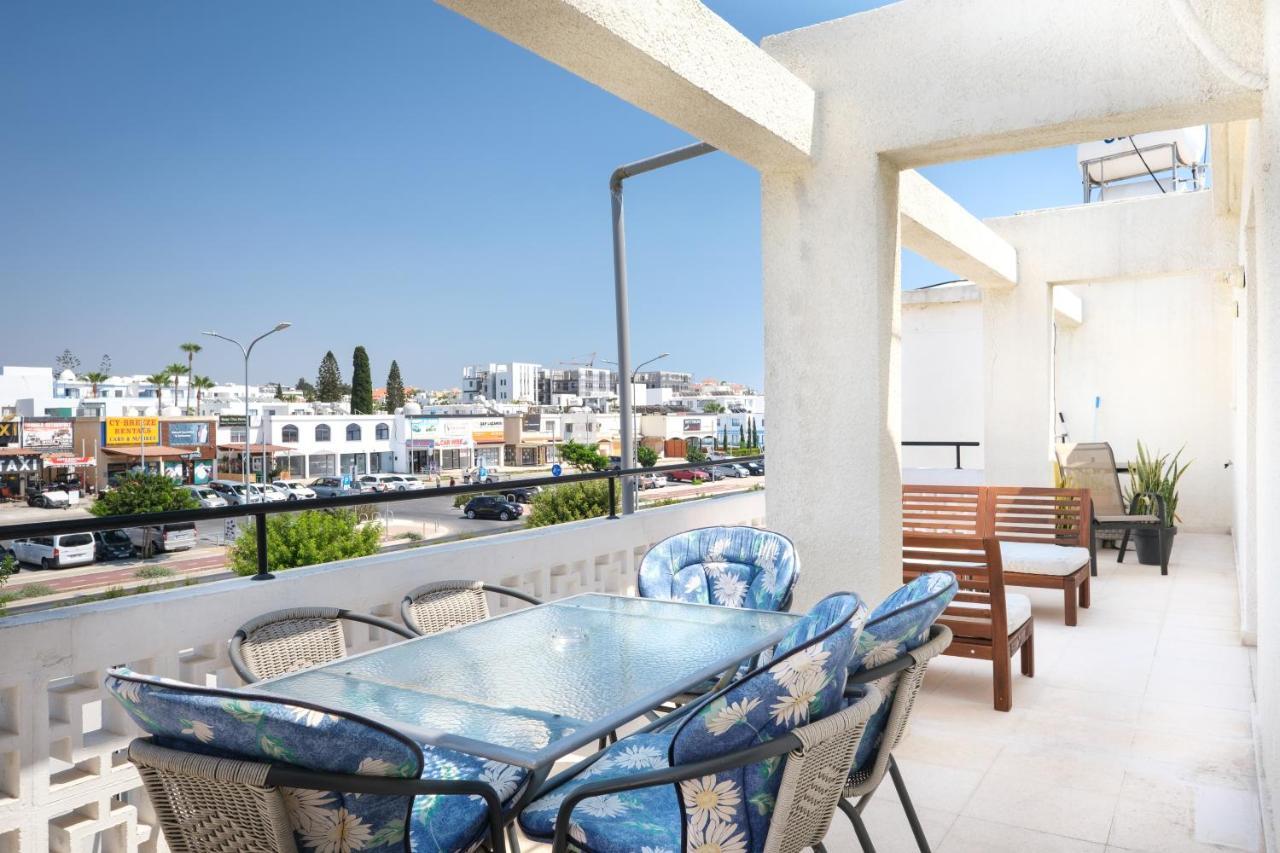 Seaview 3 Bedroom Kings Road Penthouse Paphos Exteriör bild