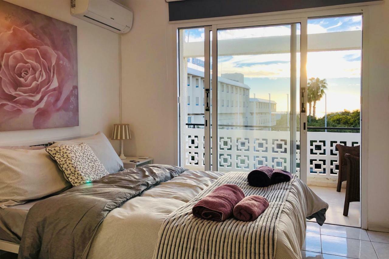 Seaview 3 Bedroom Kings Road Penthouse Paphos Exteriör bild