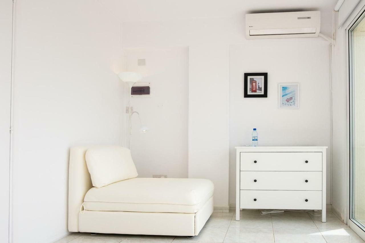 Seaview 3 Bedroom Kings Road Penthouse Paphos Exteriör bild